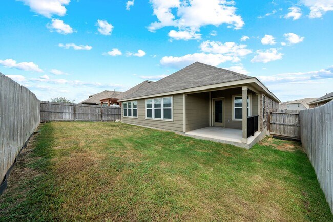Building Photo - 139 Braeburn
