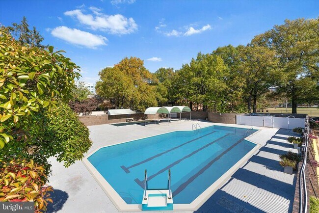 Building Photo - 1378 4th St SW