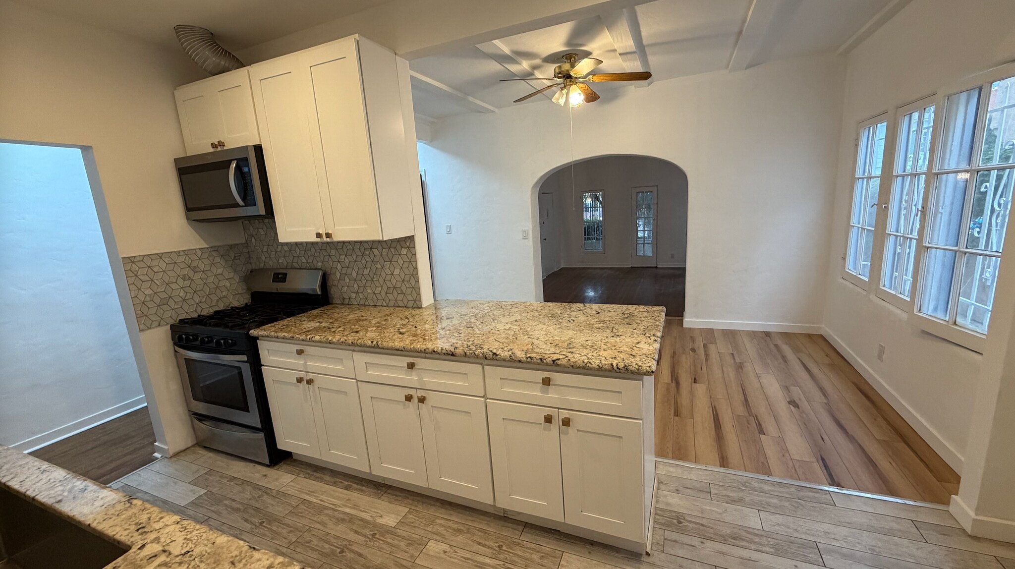 Building Photo - 6133 Orange St