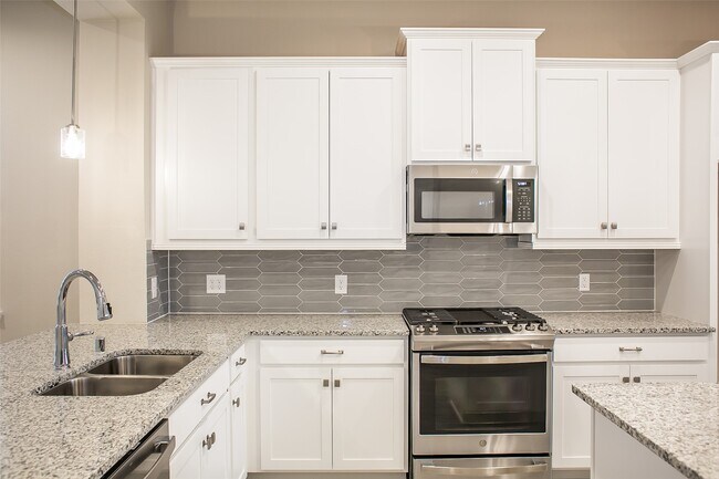 Building Photo - 10465 Wild Rice