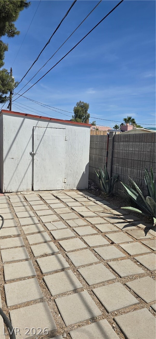 Building Photo - 315 Arnold St