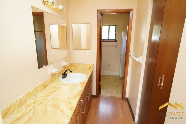 Building Photo - 8954 SW 101st Pl