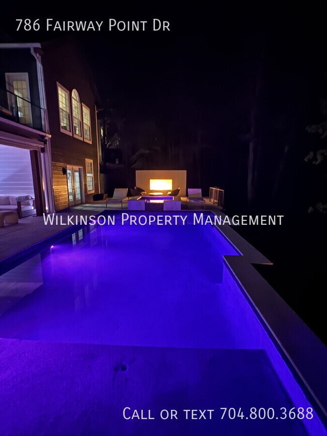 Building Photo - 786 Fairway Point Dr