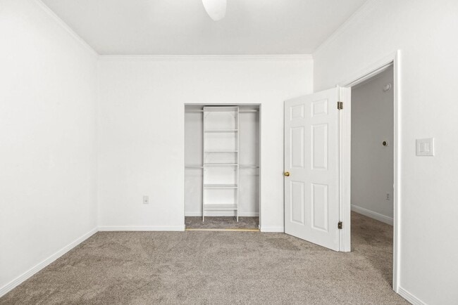 Building Photo - 83 Lake Lorraine Cir