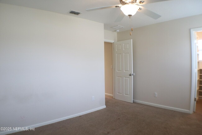 Building Photo - 175 Starlis Pl