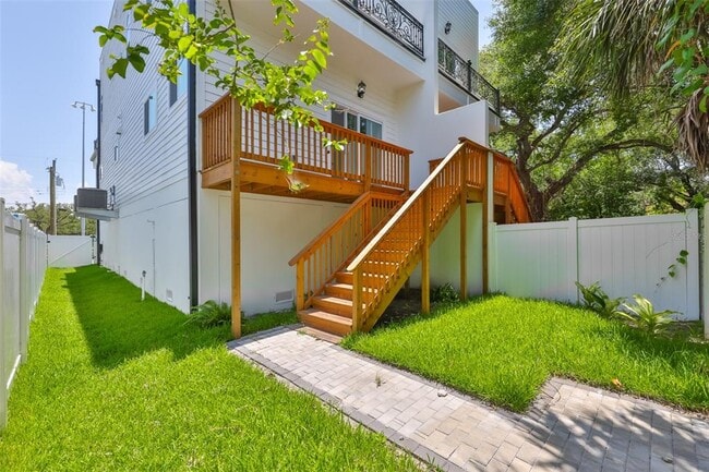 Building Photo - 2816 Corrine St