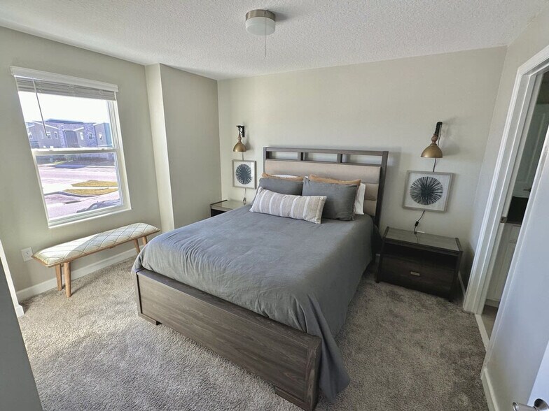 Building Photo - 2838 Storey Cove Ave
