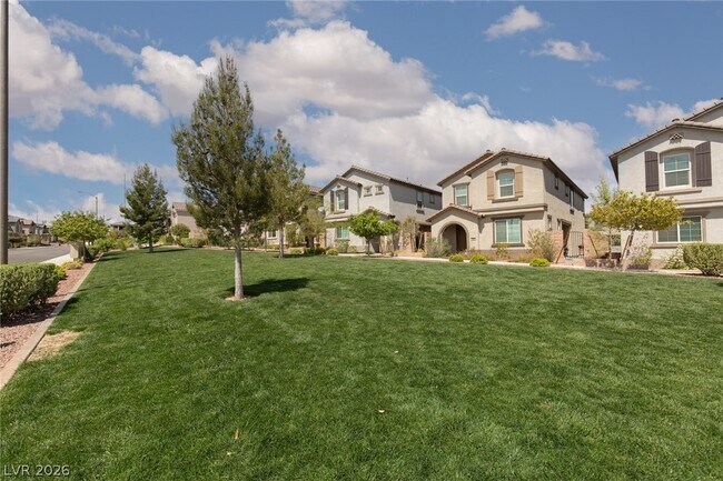 Building Photo - 8045 Skye Foxx St