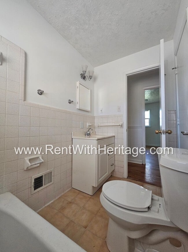 Building Photo - WOW! FANTASTIC RANCH TOTALLY UPDATED - LIKE BRAND NEW WITH ALL THE UPGRADES / ATTENTION TO DETAIL...