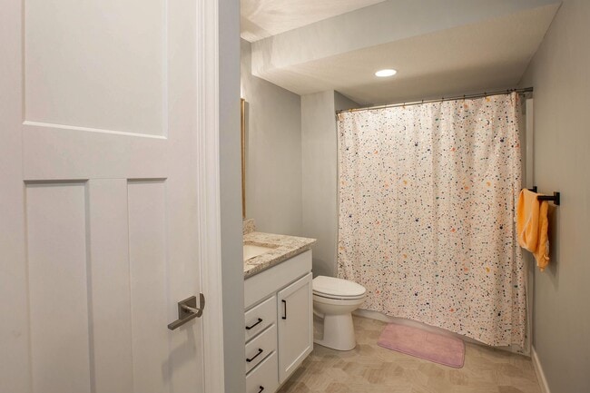 Building Photo - Stunning 4 Bed, 3 Bath Home | 3-Car Garage | Scenic Meadows