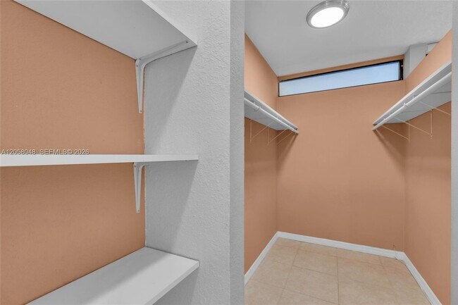 Building Photo - 2930 SW 87th Terrace