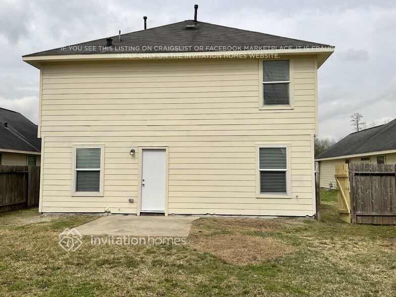 Building Photo - 13206 Ambrosa Dr