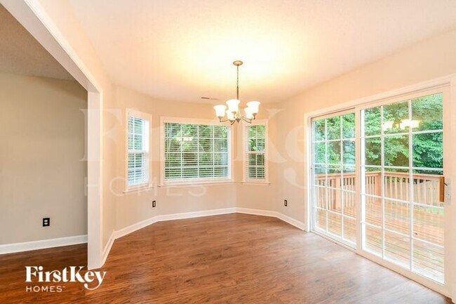 Building Photo - 270 Coghill Dr