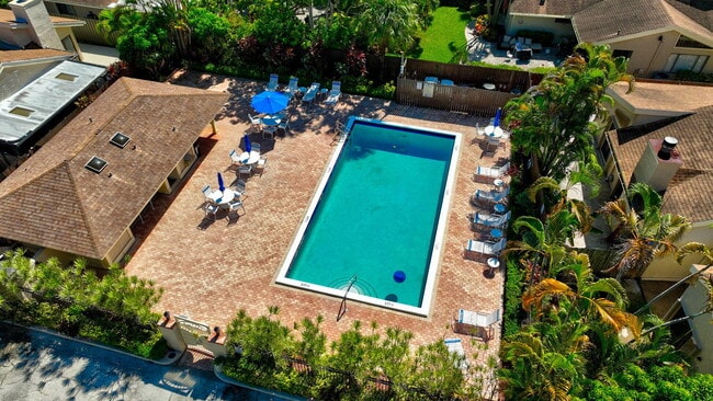 Building Photo - 7745 Stanway Pl