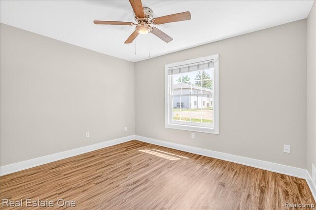 Building Photo - 306 Roe St
