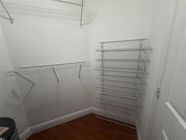 Building Photo - 8290 Lake Dr