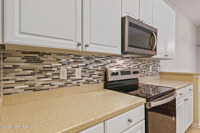 Building Photo - 9411 Osprey Branch Trail