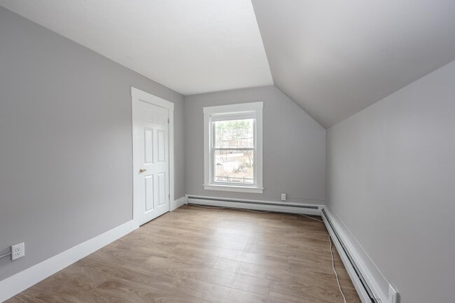 Building Photo - 2 Gamache Rd