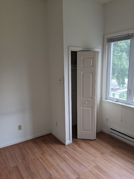 Building Photo - 4025 Davis Pl NW