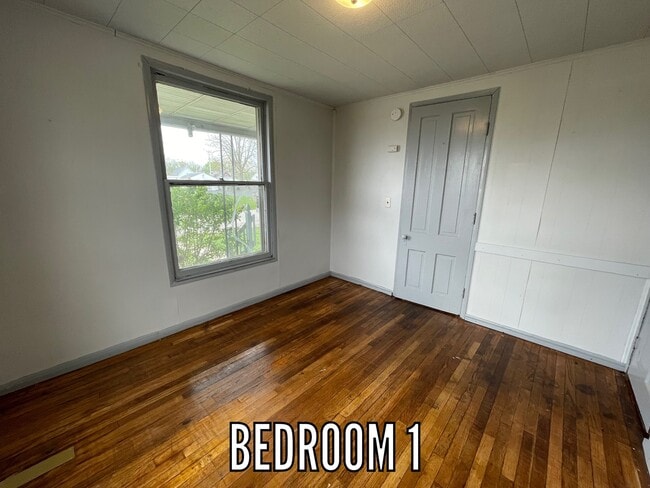 Building Photo - 501 Ave B