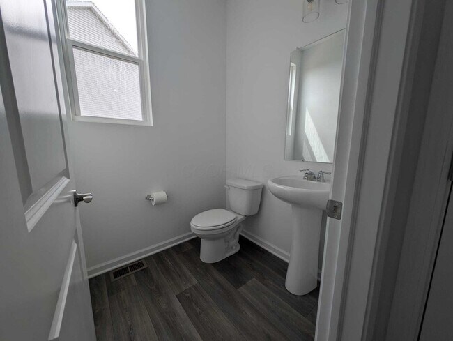 Building Photo - 832 Callaway Ln