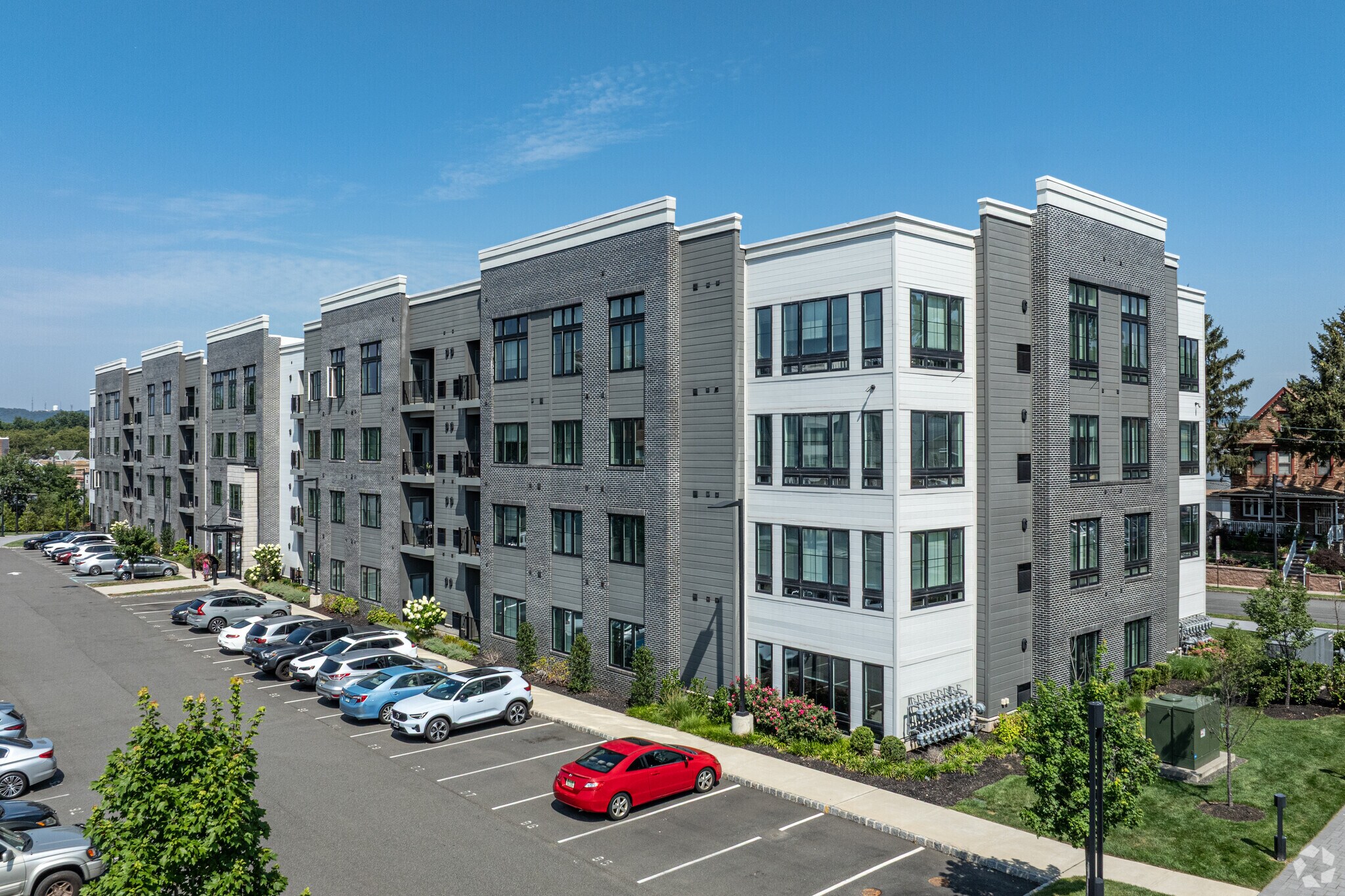 Building Photo - Grove Crossing
