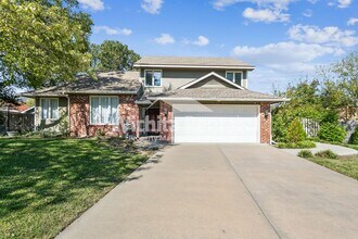 Building Photo - 2226 S Linden Ct