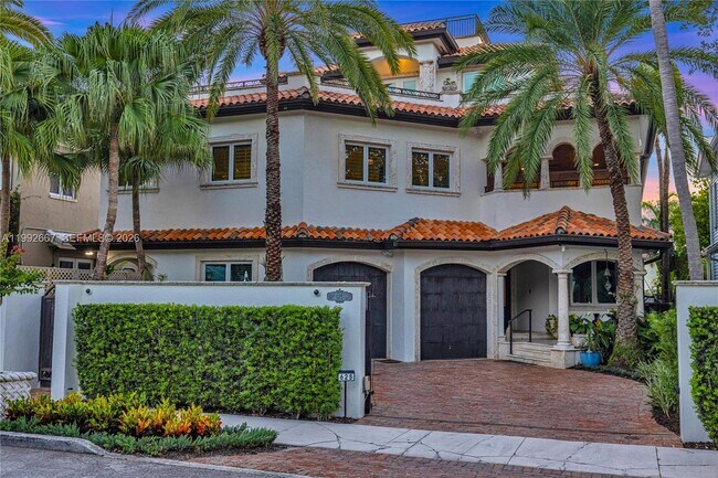 Building Photo - 625 Poinciana Dr