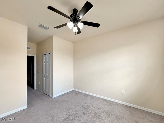 Building Photo - 8895 Via Isola Court