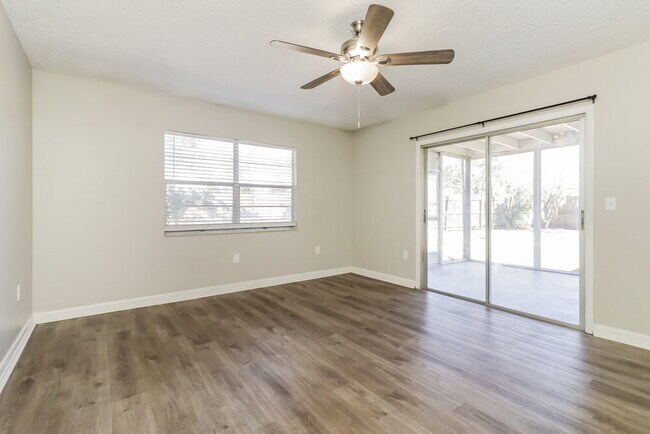 Building Photo - 7964 Putnam Cir