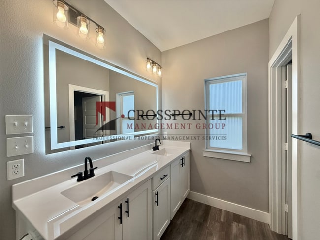 Building Photo - Spacious 4-Bedroom Home with 2.5 Bathrooms, 2-Car Garage & Fenced Yard