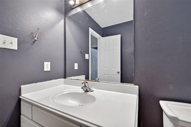Building Photo - 5411 Losoya Ct