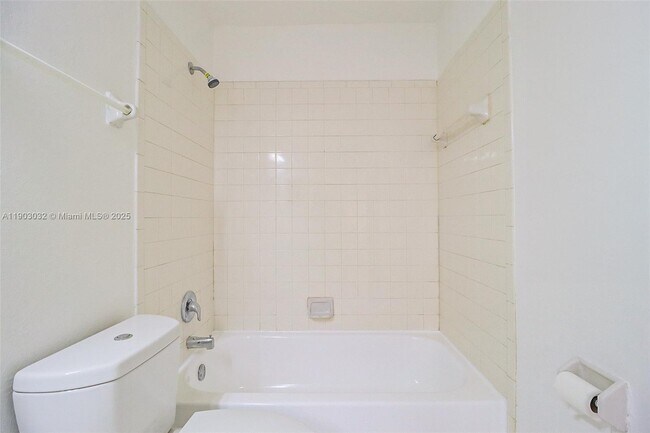 Building Photo - 3453 NW 44th St