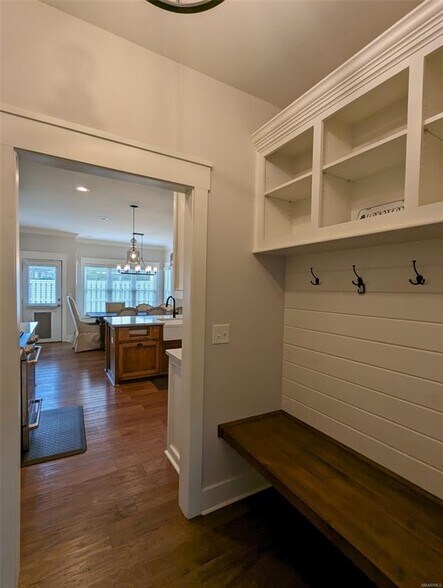 Building Photo - 3418 Lockwood Pl