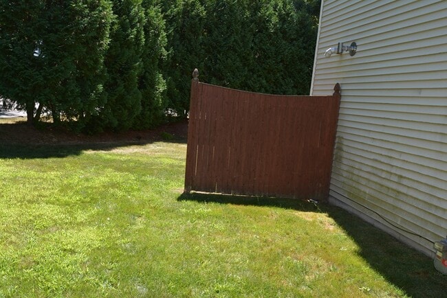 Building Photo - 55 Arrowwood Dr