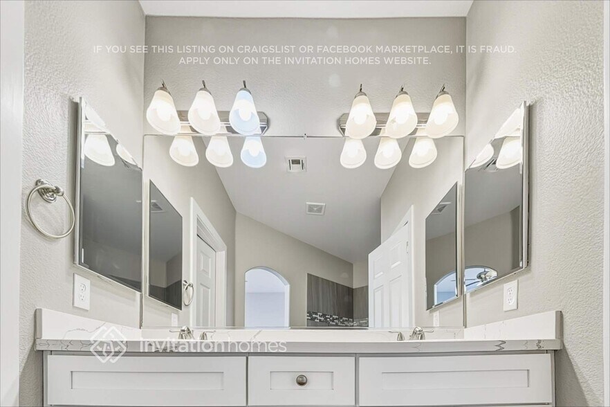 Building Photo - 8121 Indigo Gully Ct