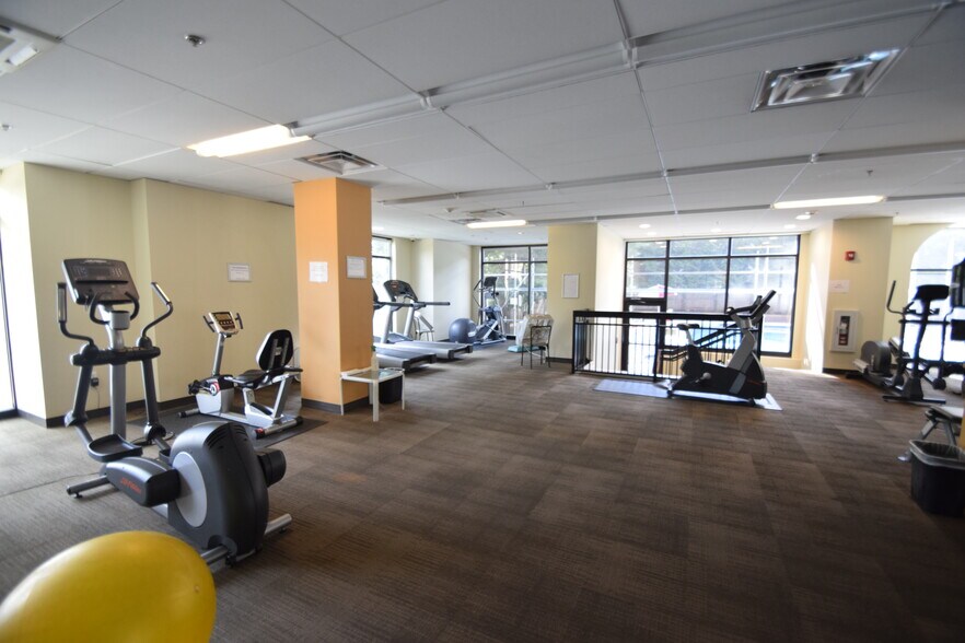 Building Photo - 60 Longwood Ave