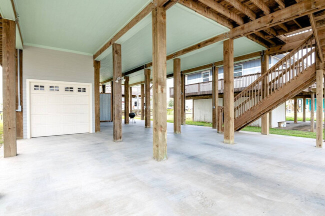 Building Photo - 951 Gulf Shores Dr