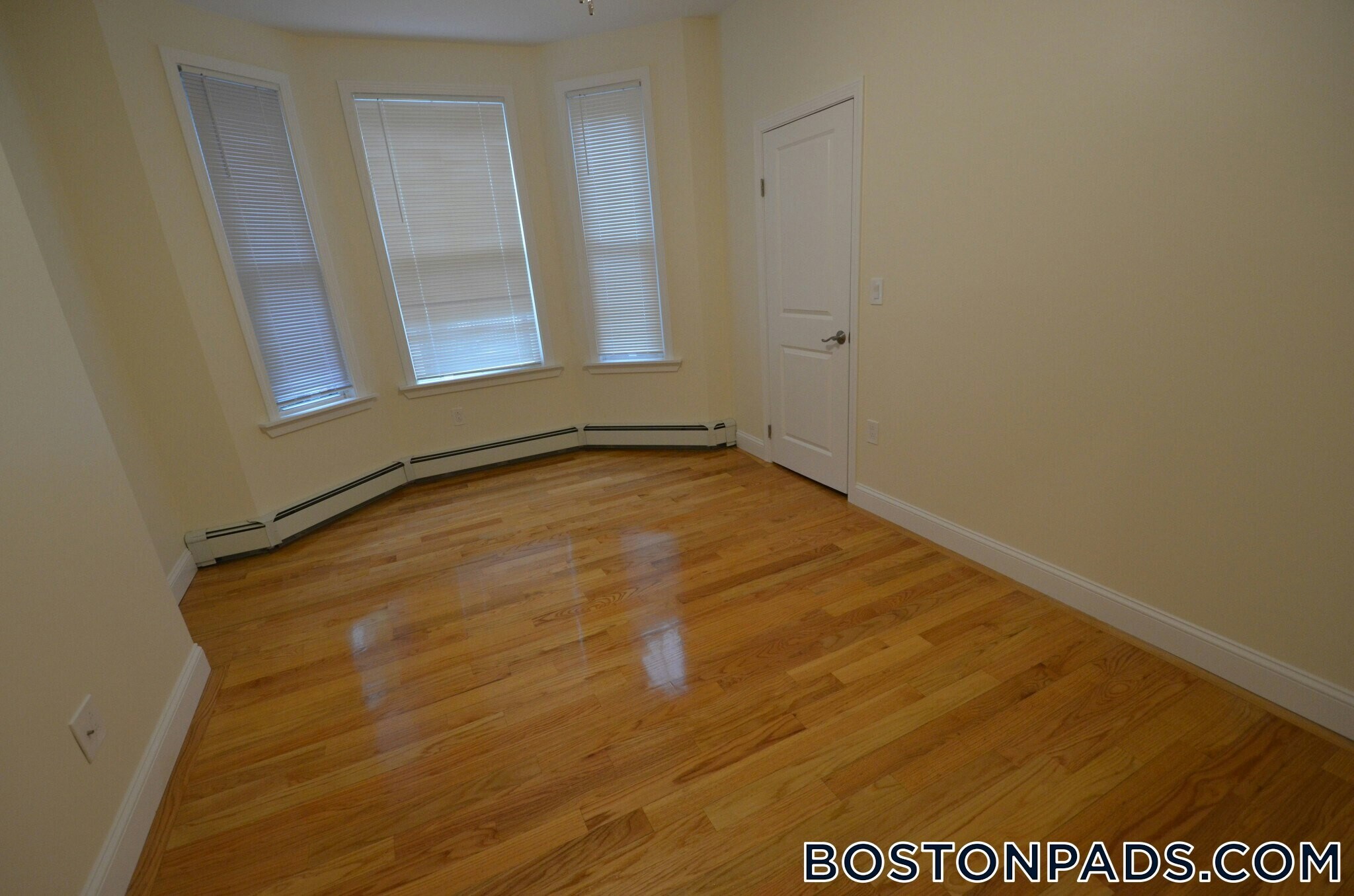 Building Photo - 35 Brookline St