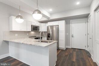 Building Photo - 45 W Haines St