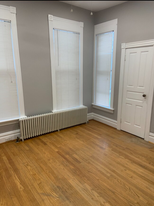 Building Photo - 56 S 18th St