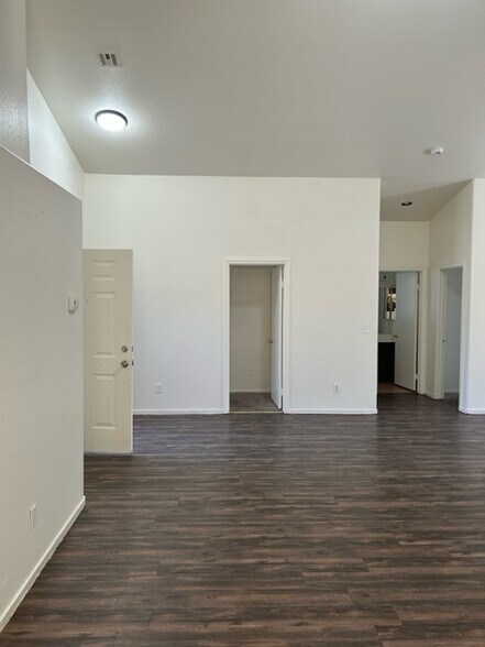 Building Photo - 3624 Silver Sand Ct