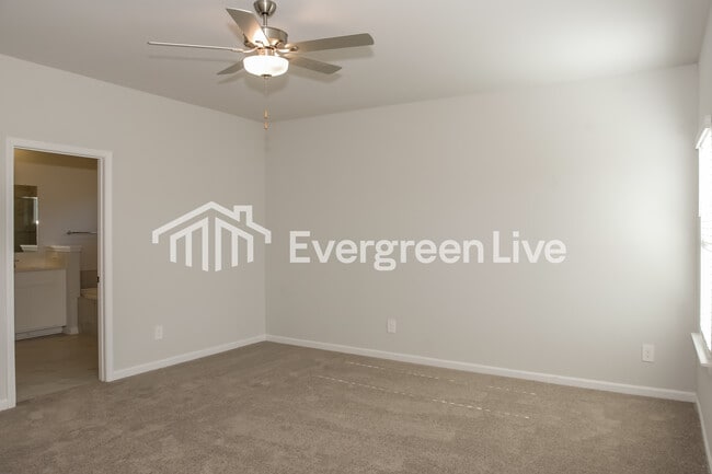 Building Photo - 106 Chain Bridge Circle