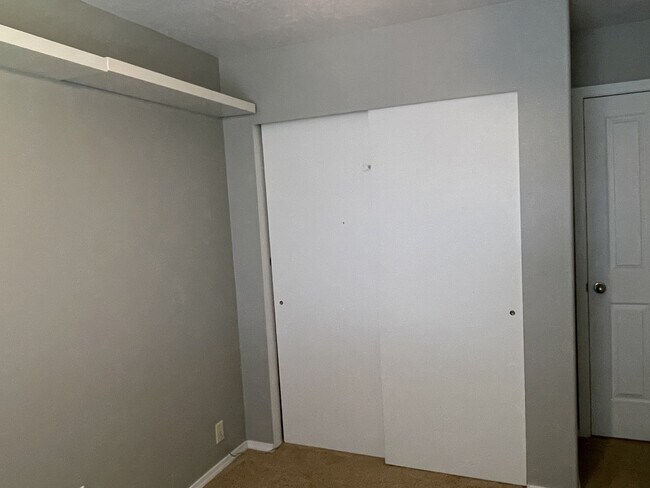 Building Photo - 209 Interlochen Ln
