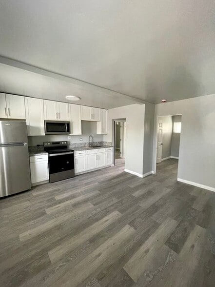 Building Photo - 2883 Logan Ave