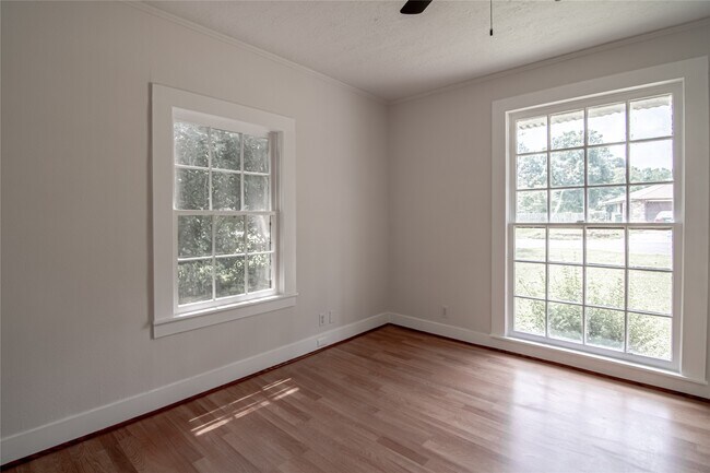 Building Photo - 3141 Old Houston Rd