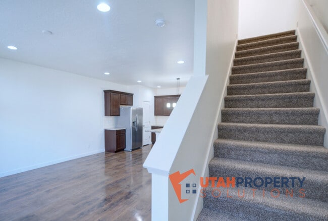 Building Photo - 5670 W Pelican Ridge Ln