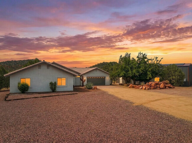 Building Photo - 627 Elmersville Rd