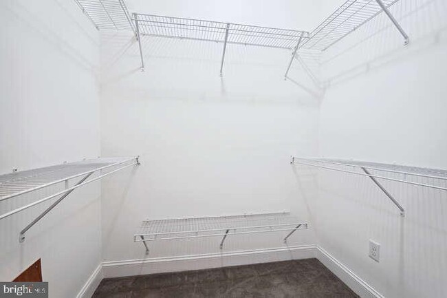 Building Photo - 1337 Girard St NW