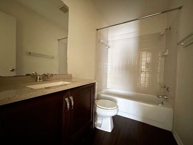 Building Photo - 1706 Tanner Cir